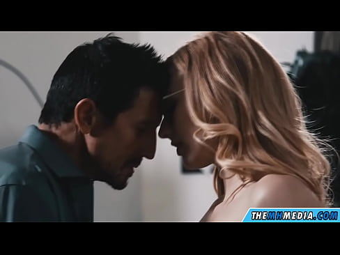 ❤️ Romantisk sex med en sløv blondine Russisk porno hos oss